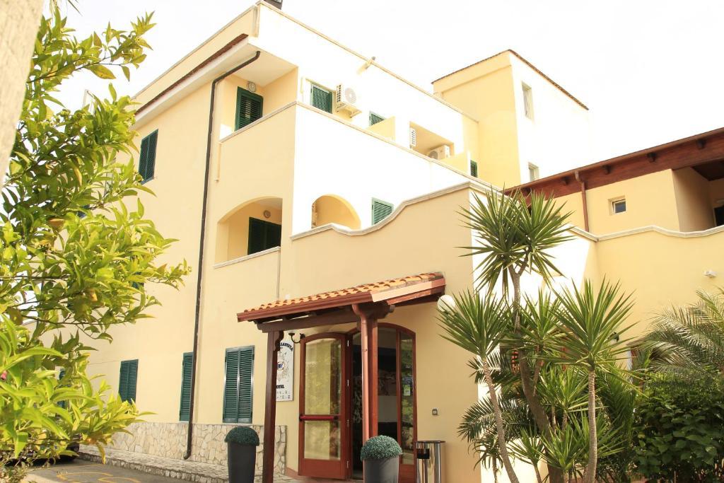 Hotel Club Bellavista Vieste Exterior photo